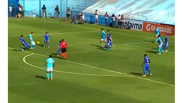 Gol de Horacio Calcaterra, volante de Sporting Cristal. (Foto: Captura de pantalla)