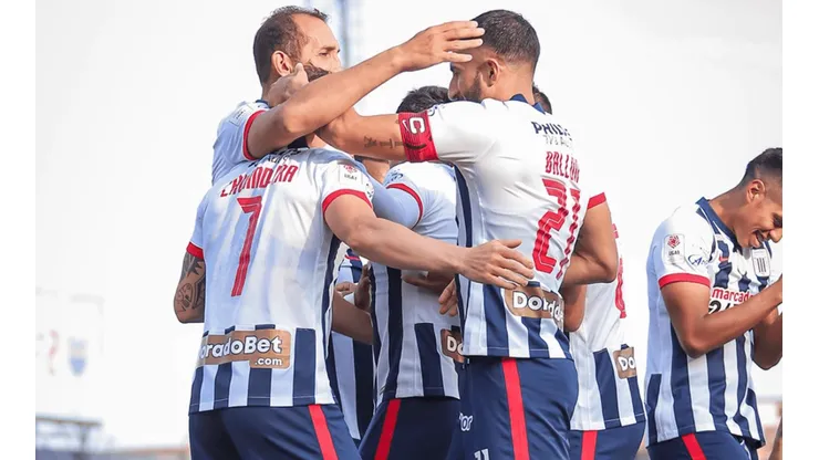 Un jugador de Alianza Lima entre "las mejores actuaciones del mundo en las últimas 24 horas"