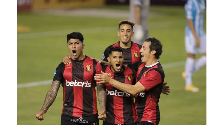 FBC Melgar venció 3-1 a Racing por la tercera fecha de la Conmebol Sudamericana. Foto: FBC Melgar