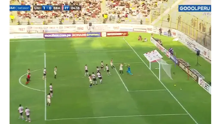 Abre el marcador: Alex Valera pone el 1-0 ante Sport Boys de cabeza