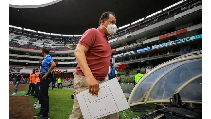 El presidente de Cruz Azul desmintió rumores que indicaban una mala relación con Juan Reynoso. Foto: Getty