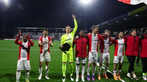 FC Emmen venció 2-0 al Roda Kerkrade y quedó a un paso del título de la Eerste Divisie. Foto: Getty