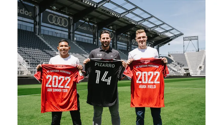Claudio Pizarro y Edison Flores, autores de las postales que promocionan el amistoso entre DC United vs. Bayern Munich. Foto: DC United