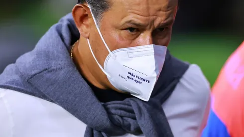 Cruz Azul estaría planeando reemplazar a Juan Reynoso tras la eliminación de la Conca Champions. Foto: Getty