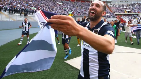 Hernán Barcos, delantero de Alianza Lima. (Foto: Twitter Alianza Lima)