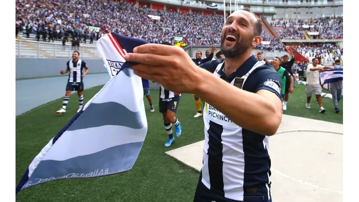 Hernán Barcos, delantero de Alianza Lima. (Foto: Twitter Alianza Lima)