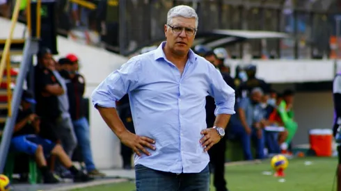 Álvaro Gutiérrez, entrenador uruguayo. (Foto: Twitter Universitario de Deportes)