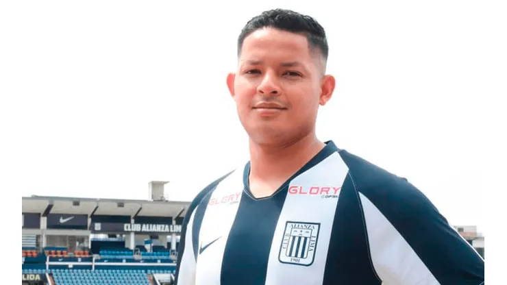 Yordy Vílchez llenó de elogios a Christian Ramos, defensor de Alianza Lima. Foto: Alianza Lima