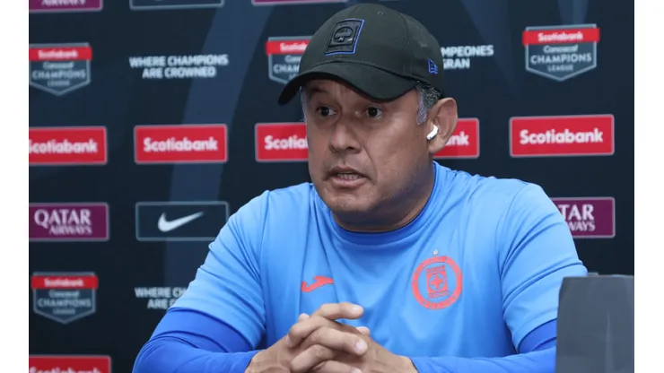 El ultimátum de Cruz Azul a Juan Reynoso en medio de los malos resultados