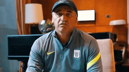 Carlos Bustos sobre Colo Colo: "Llegamos muy bien para el partido"