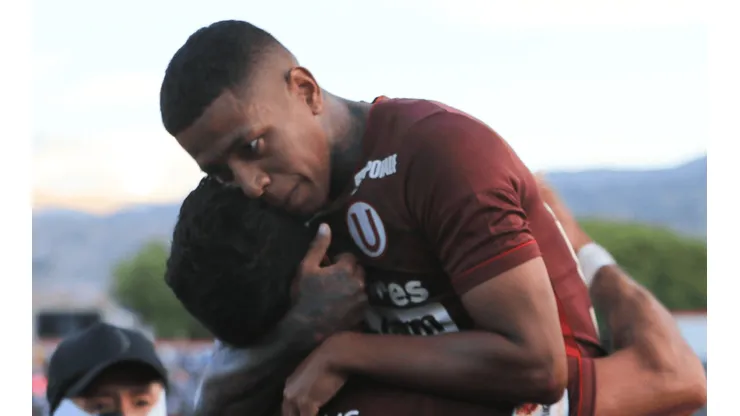 Pura garra: Universitario de Deportes volteó con diez jugadores 2-1 ante Ayacucho FC