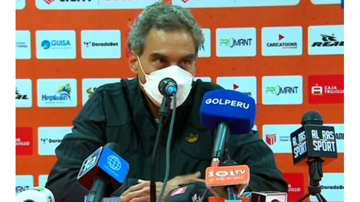José del Solar, entrenador de la Universidad César Vallejo. (Foto: Captura de pantalla)