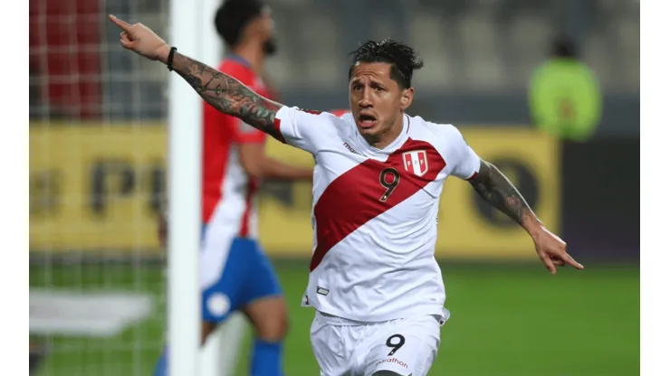 Mala noticias para Perú: Gianluca Lapadula estaría arrastrando una lesión complicada