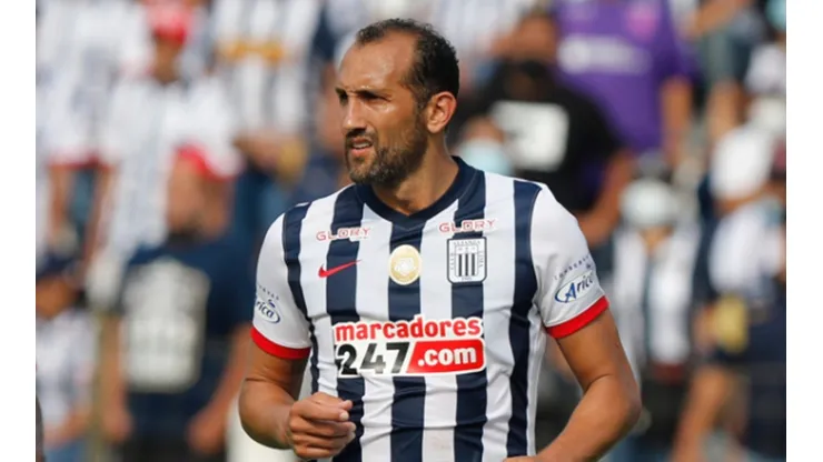 Hernán Barcos asegura que Alianza Lima pudo hacer más y solo perdió por detalles. Foto: Andina