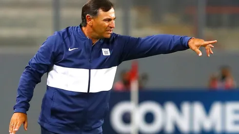 Carlos Bustos, entrenador de Alianza Lima. (Foto: Getty Images)
