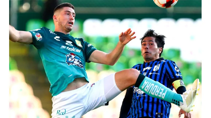 Santiago Ormeño expulsado en el León vs Querétaro. (Foto: Getty Images)