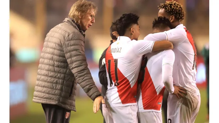 Ricardo Gareca y los 7 jugadores que siguen vigentes desde el día que tomo la Selección Peruana. Foto: Andina