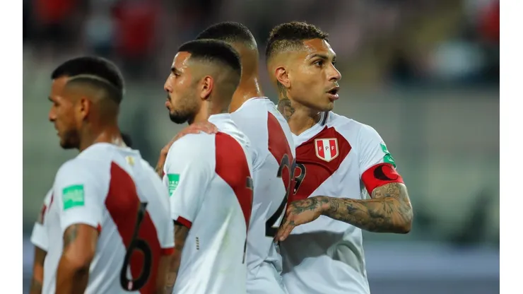 Paolo Guerrero en uno de sus últimos partidos con la Selección Peruana. Foto: Getty