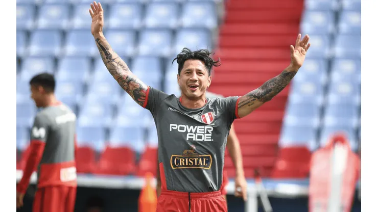 Se perfila como titular: Gianluca Lapadula entrenó con total normalidad