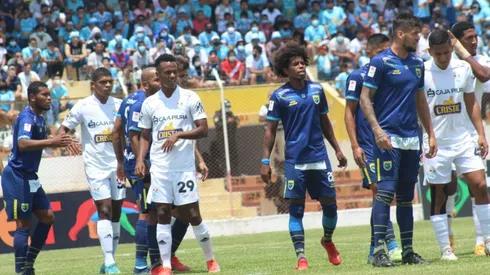 Roberto Mosquera: "A pesar de la cancha hemos jugado muy bien el partido"