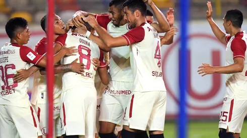 El plantel de Universitario festejando un gol en el estadio Monumental. (Foto: Liga de Fútbol Profesional)