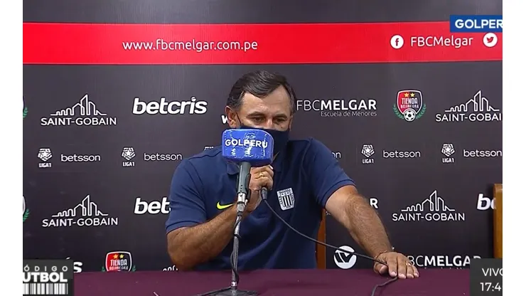 Carlos Bustos analizó lo que le dejó la derrota de Alianza Lima ante FBC Melgar. Foto: GOLPERÚ