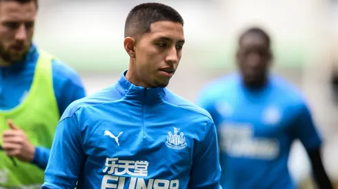 Rodrigo Vilca en los entrenamientos del equipo Sub 23 de Newcastle. Foto: Getty