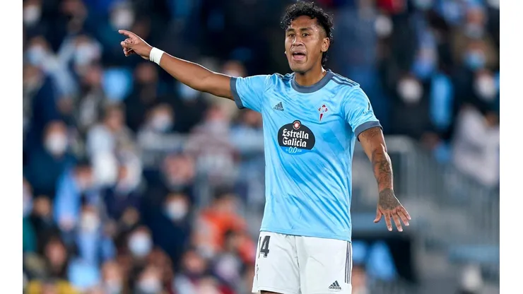 Renato Tapia tuvo minutos en la derrota por 1-0 del Celta frente al Villareal. Foto: Getty