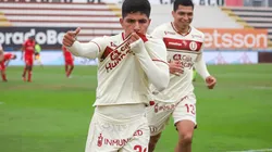 Es oficial: Piero Quispe renovó con Universitario de Deportes por tres temporadas
