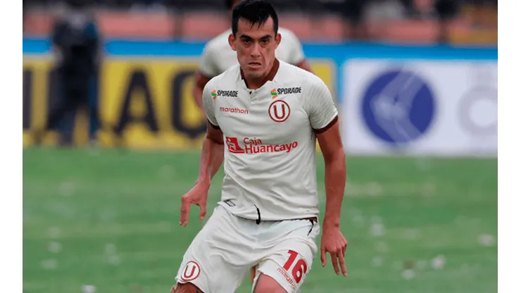Iván Santillán mostró su alegría por volver a las canchas, pese a que Universitario perdió. Foto: Fútbol Profesión del Fútbol