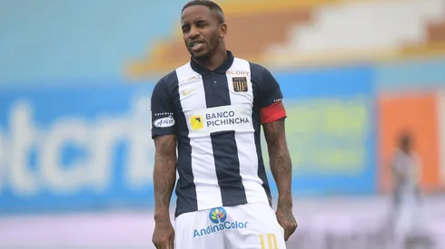 Descartado contra Sporting Cristal: Jefferson Farfán no superó las pruebas físicas