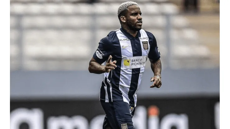 Jefferson Farfán no entrenó con Alianza Lima, pero podría jugar ante Sporting Cristal