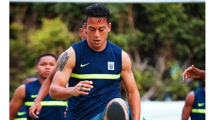 Cristian Benavente, mediocampista de Alianza Lima. (Foto: Twitter Alianza Lima)