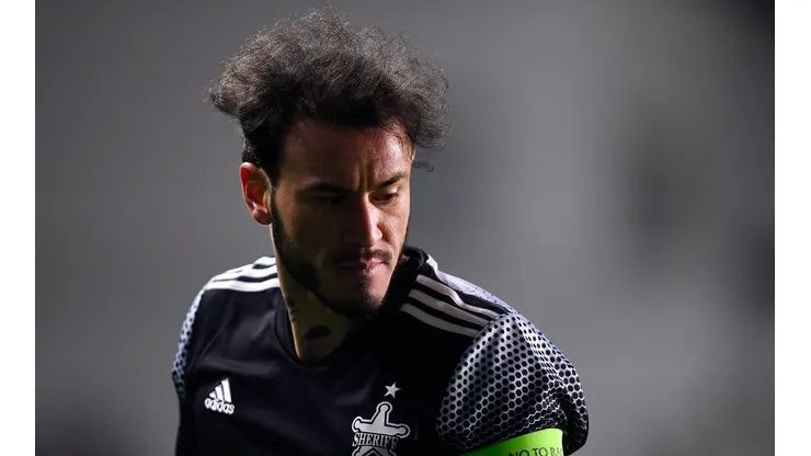 Gustavo Dulanto, defensa peruano del Sheriff Tiraspol. (Foto: Getty Images)