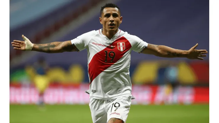 Yoshimar Yotún tuvo partido de práctica contra la reserva de Universitario de Deportes