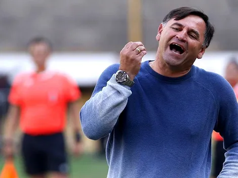 Carlos Bustos se molestó con pregunta de periodista