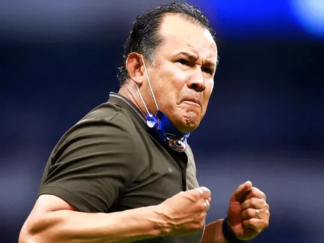 No aguanta pulgas: Juan Reynoso furioso con periodista mexicano tras ser llamado 'ratonero'