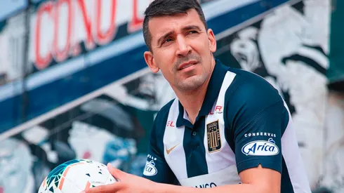 Édgar Benítez asegura que Alianza competirá en la Conmebol Libertadores. Foto: Alianza Lima