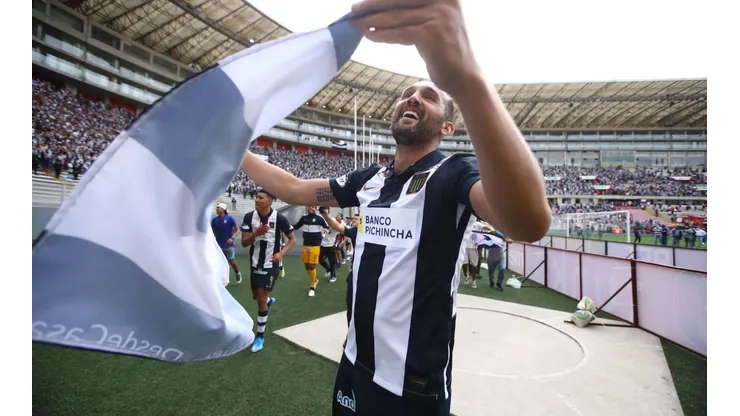 Hernán Barcos habló sobre el objetivo principal de Alianza Lima en la temporada 2022. Foto: Andina