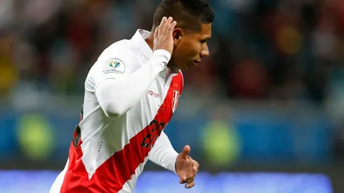 Edison Flores partió rumbo a Estados Unidos para ser evaluado por el DC United. Foto: Getty