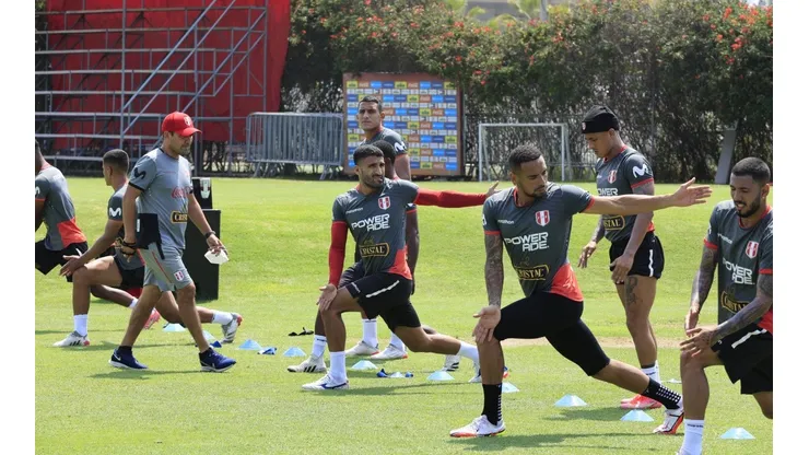 Selección Peruana cumplió una sesión más de entrenamiento en el complejo deportivo de la Videna. Foto: FPF