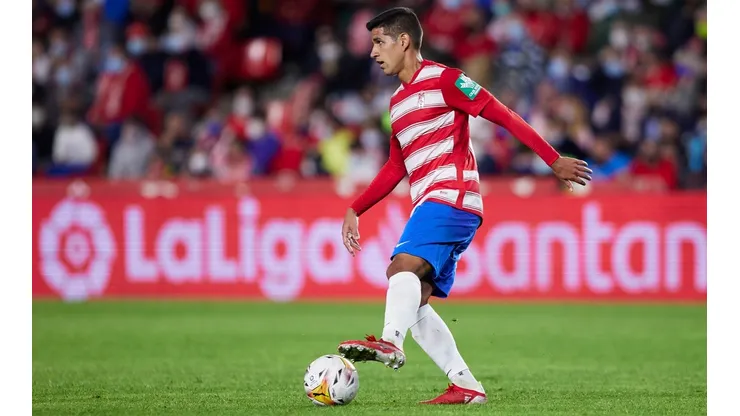 Luis Abram habría llegado a un acuerdo con Cruz Azul para dejar el Granada. Foto: Getty