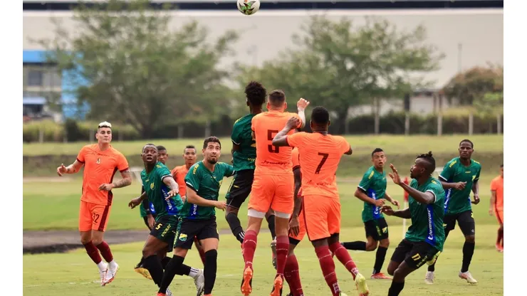 Deportes Tolima enfrentó al Atlético Huila en amistoso de pretemporada. Foto: Tolima