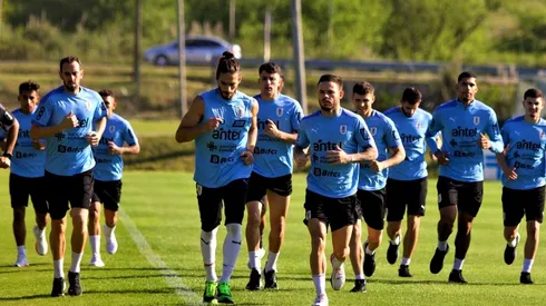 Uruguay jugará ante Perú en la penúltima fecha de las Eliminatorias Sudamericanas. (Foto: Twitter Selección uruguaya)