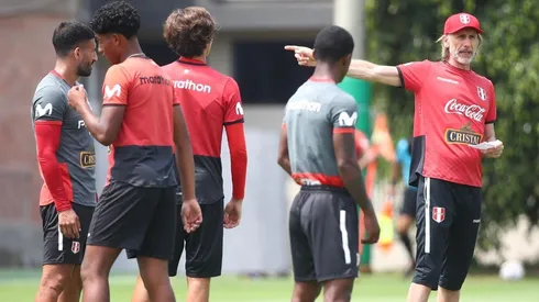Ricardo Gareca en los entrenamientos de la Selección Peruana.