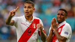 Paolo Guerrero y Jefferson Farfán disputando la Copa America Brasil 2019. Foto: Getty