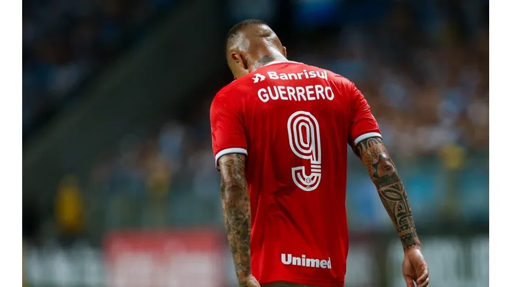Paolo Guerrero dejó Inter de Porto Alegre y hoy está libre. Foto: Getty