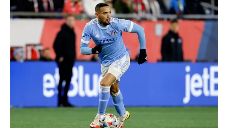 Alexander Callens jugando para el New York City vs New England Revolution. Foto: Getty