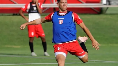 Yuriel Celi entrenando en la Selección Peruana Sub-17. Foto: GLR
