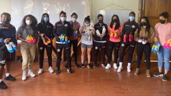 Edison Flores y su obsequio para el plantel femenino de Universitario de Deportes